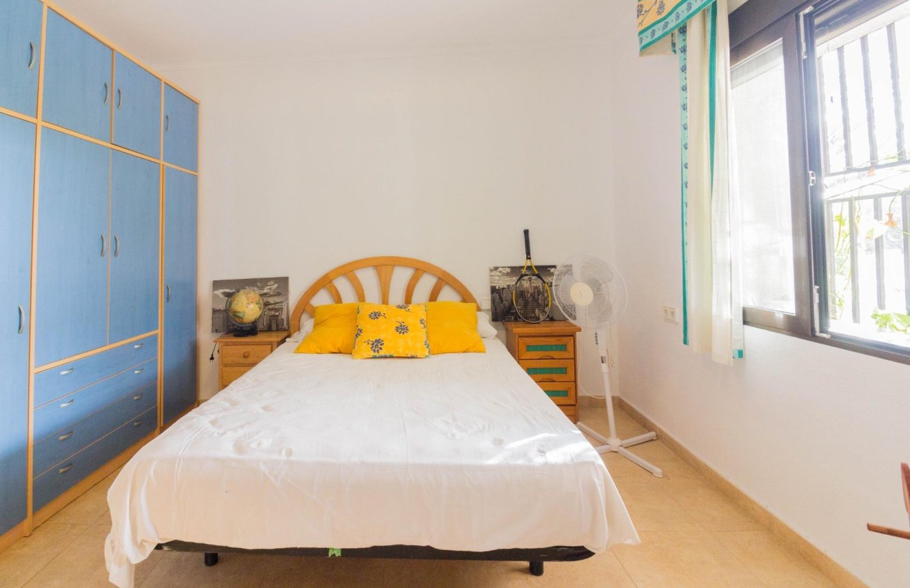 Reventa - Chalet - Redován - BARRIO LOS BENITOS