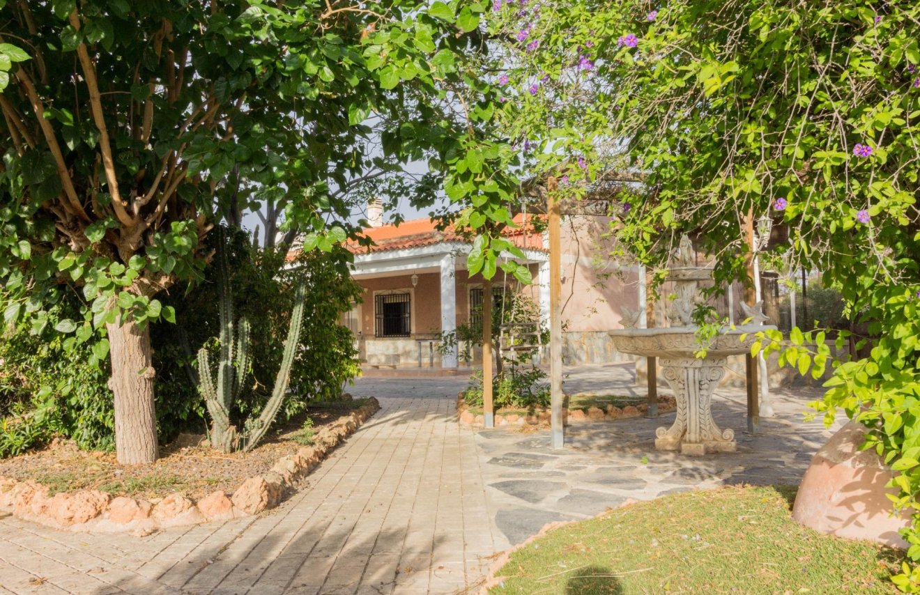 Reventa - Chalet - Redován - BARRIO LOS BENITOS