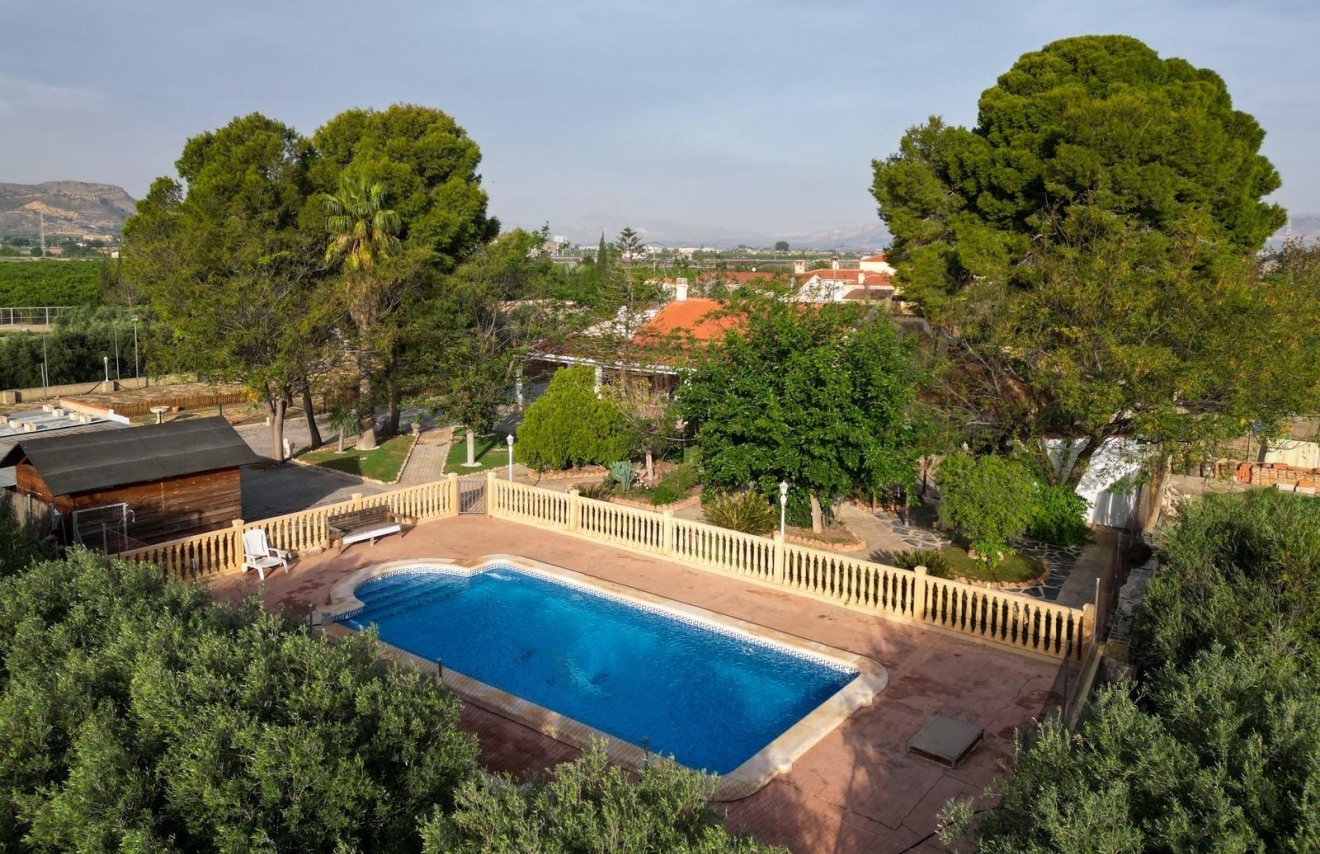 Reventa - Chalet - Redován - BARRIO LOS BENITOS