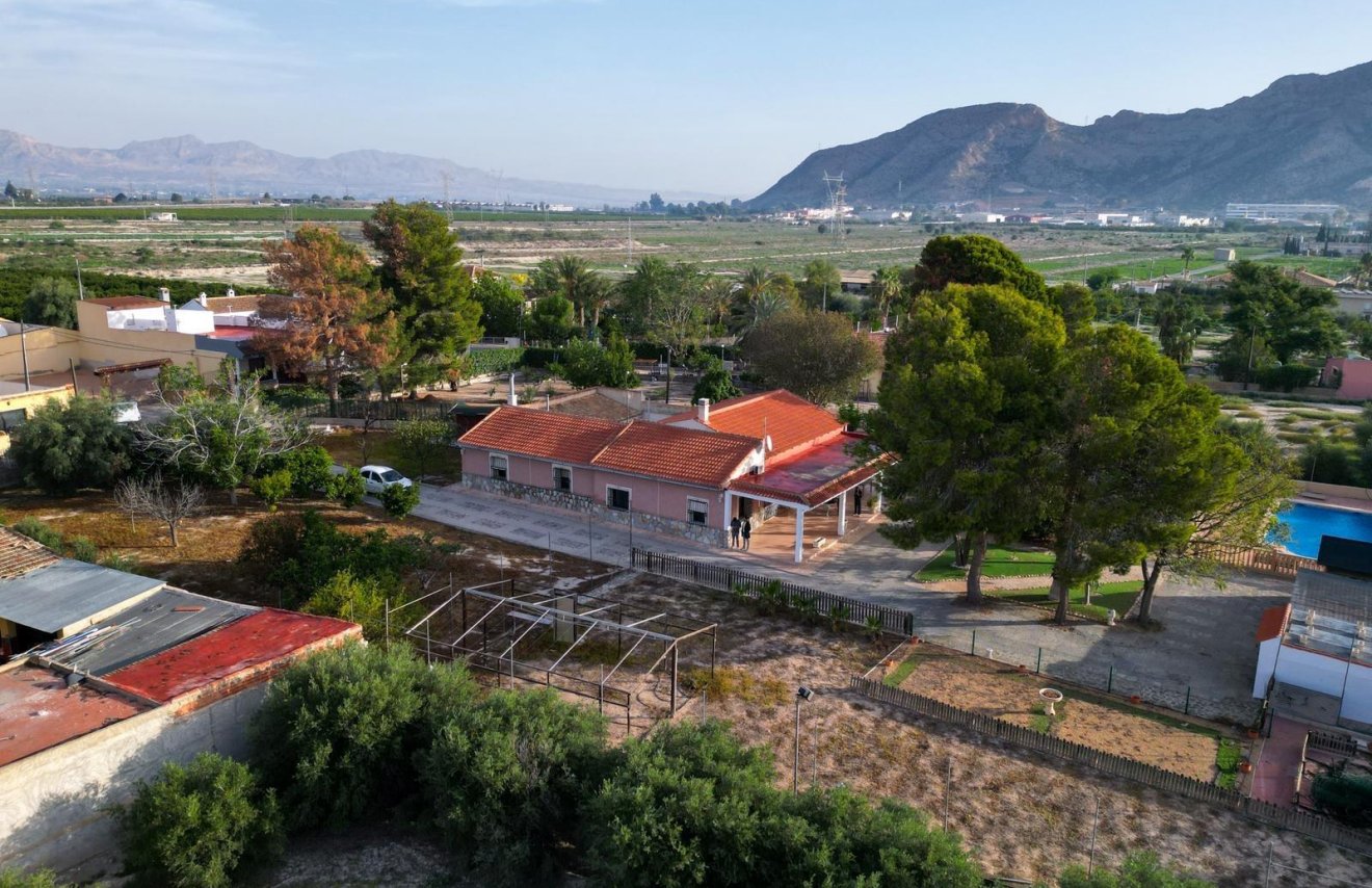 Reventa - Chalet - Redován - BARRIO LOS BENITOS