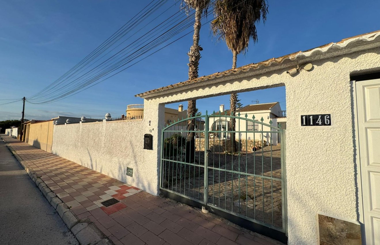 Reventa - Chalet - Torrevieja - San luis