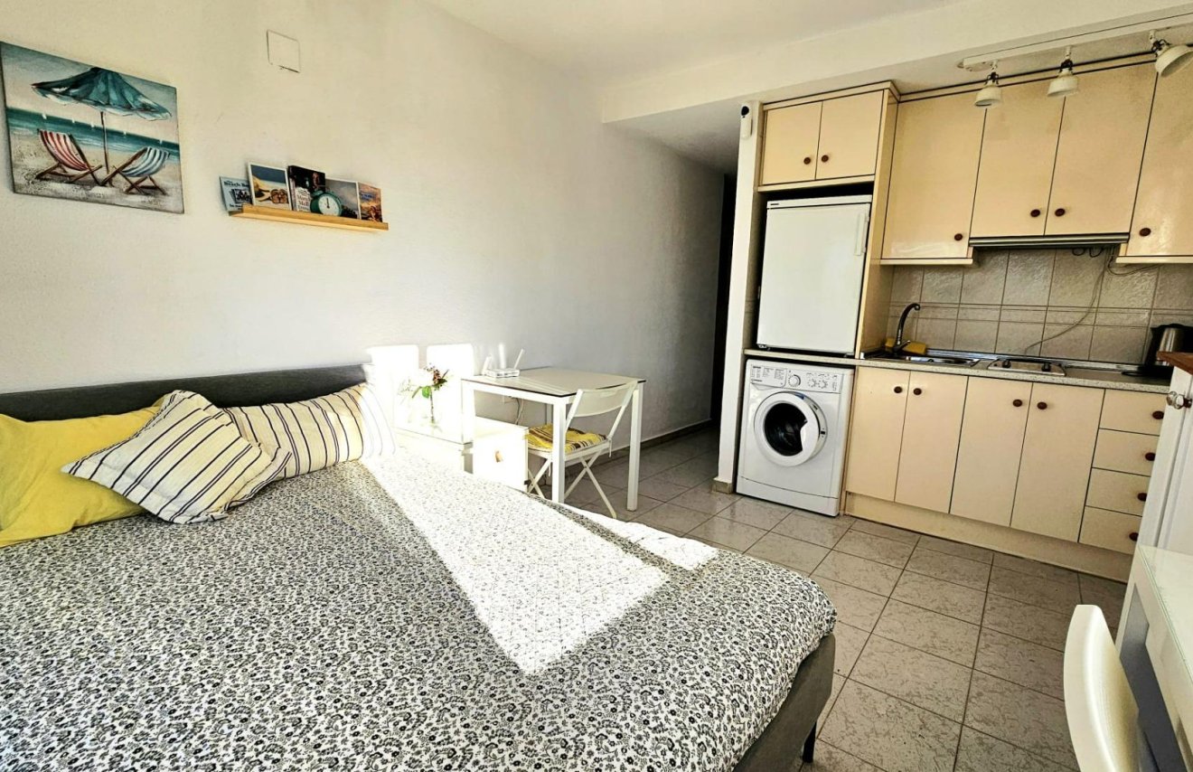 Reventa - Estudio - Torrevieja - Torreblanca