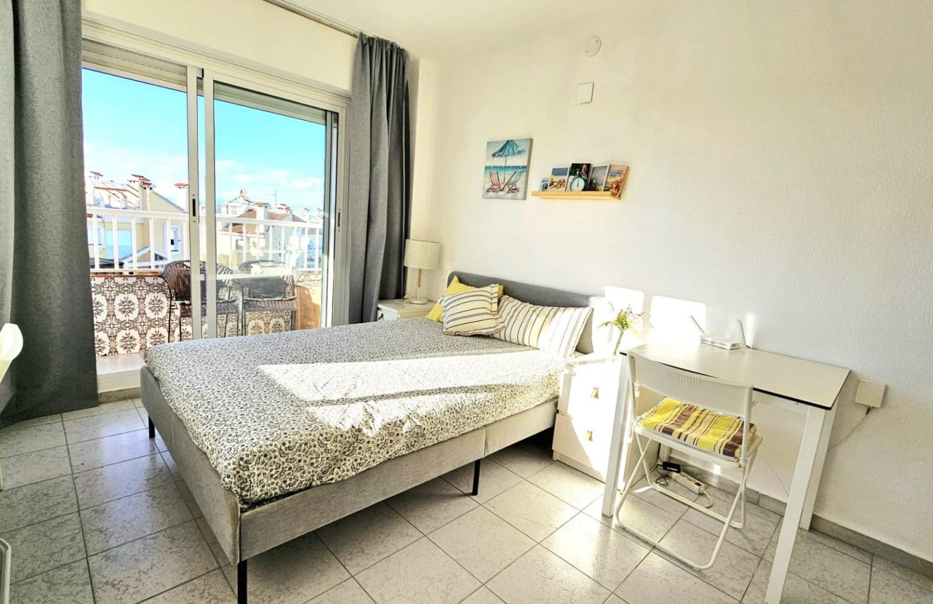 Reventa - Estudio - Torrevieja - Torreblanca