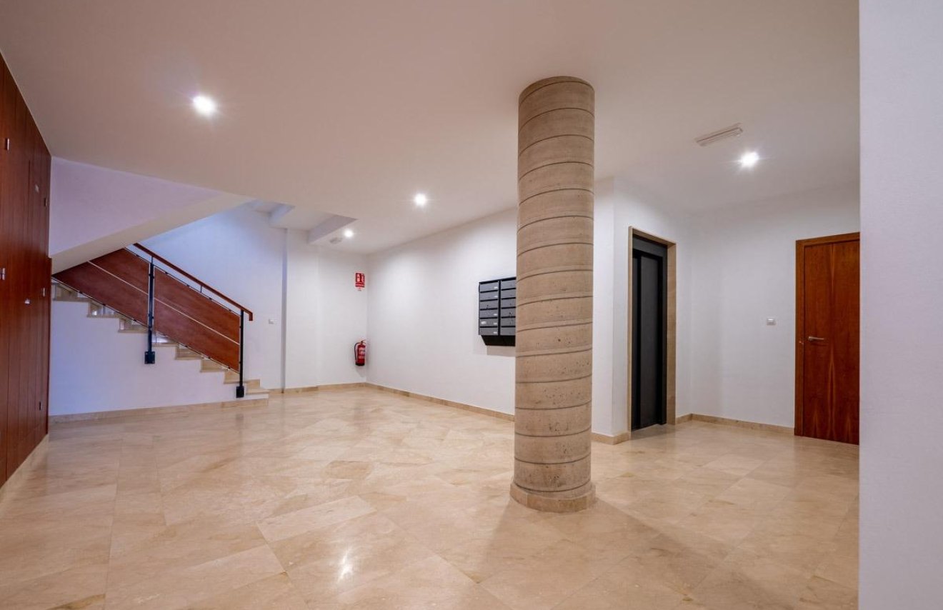 Reventa - Apartamento - San Miguel de Salinas - Pueblo 9
