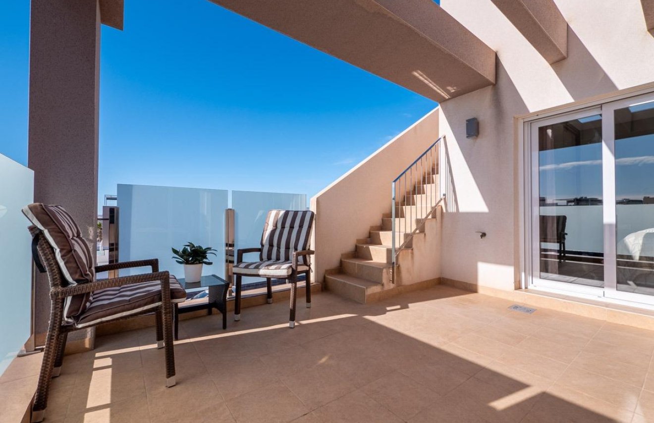 Reventa - Casa Tipo Dúplex - Torrevieja - Aguas Nuevas