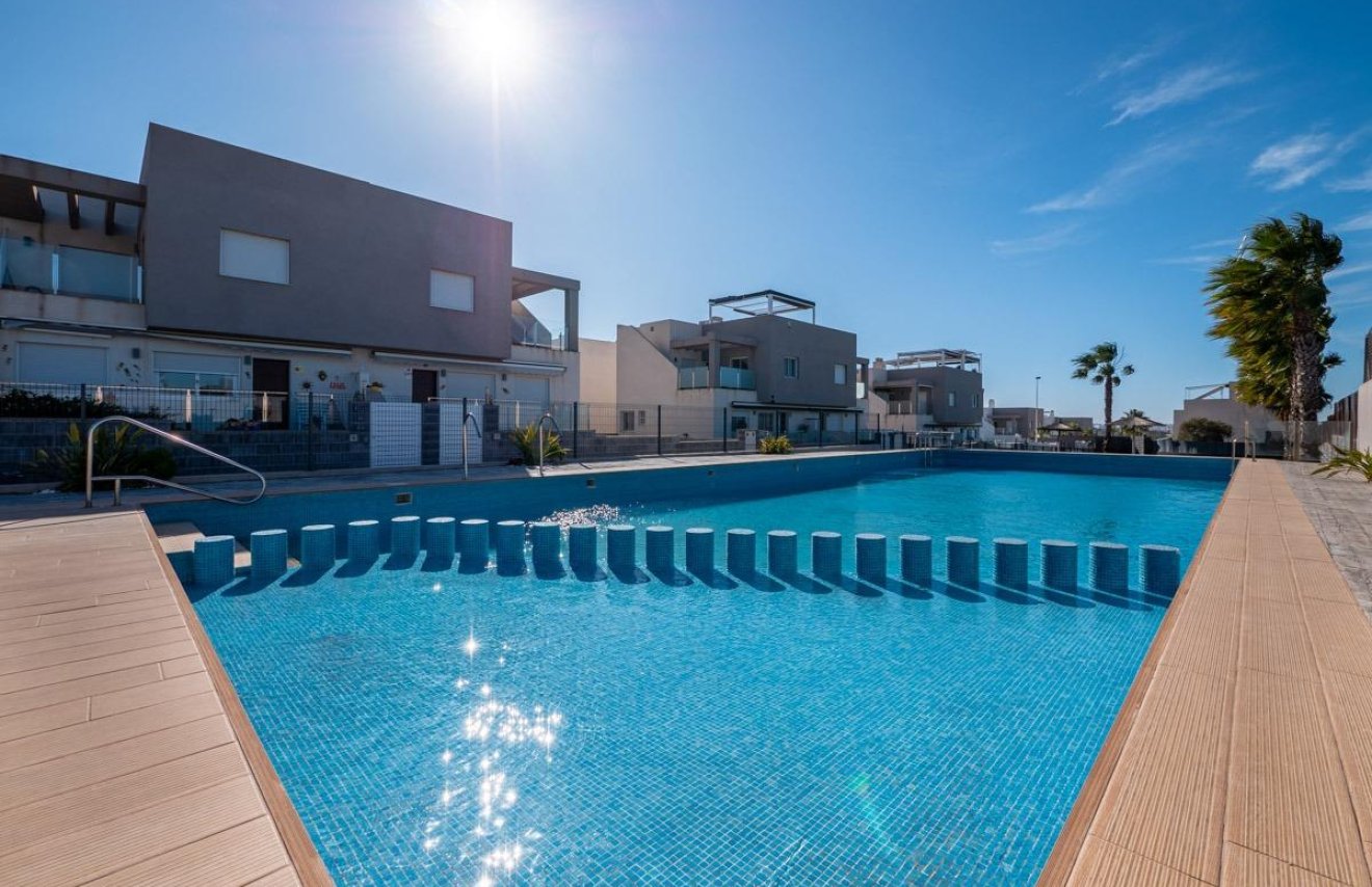 Reventa - Casa Tipo Dúplex - Torrevieja - Aguas Nuevas
