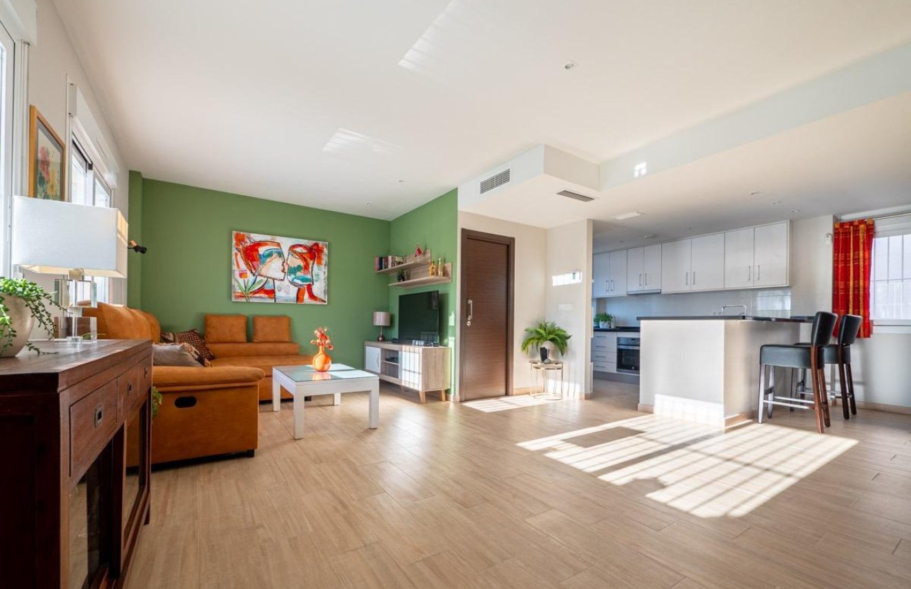 Reventa - Casa Tipo Dúplex - Torrevieja - Aguas Nuevas