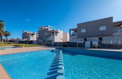 Reventa - Casa Tipo Dúplex - Torrevieja - Aguas Nuevas