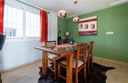 Reventa - Casa Tipo Dúplex - Torrevieja - Aguas Nuevas