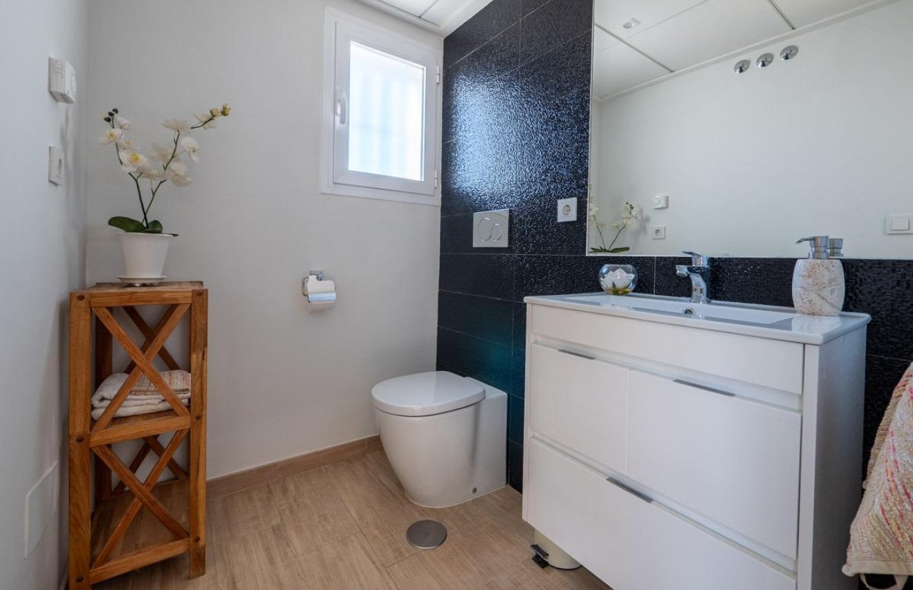 Reventa - Casa Tipo Dúplex - Torrevieja - Aguas Nuevas