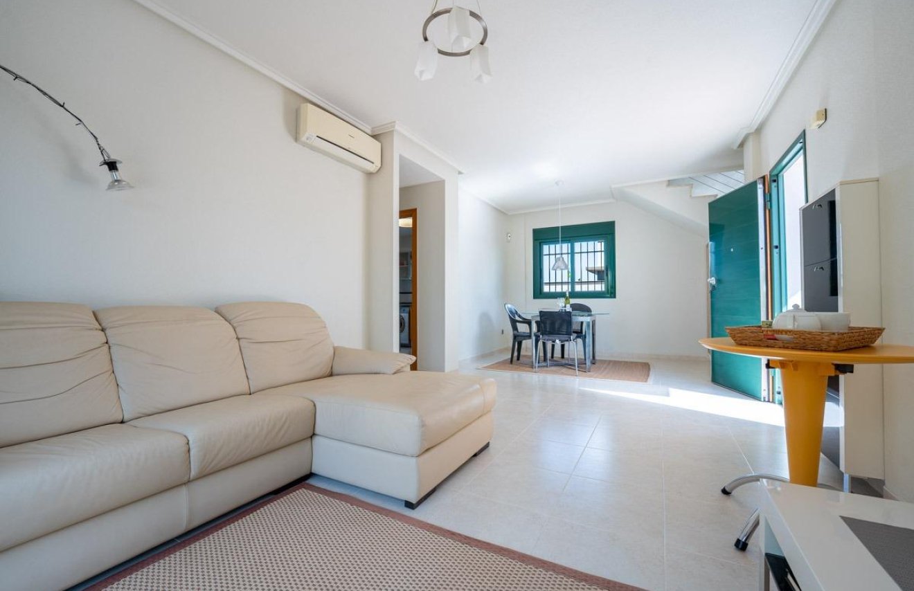 Reventa - Villa - Ciudad quesada - Altos del golf i