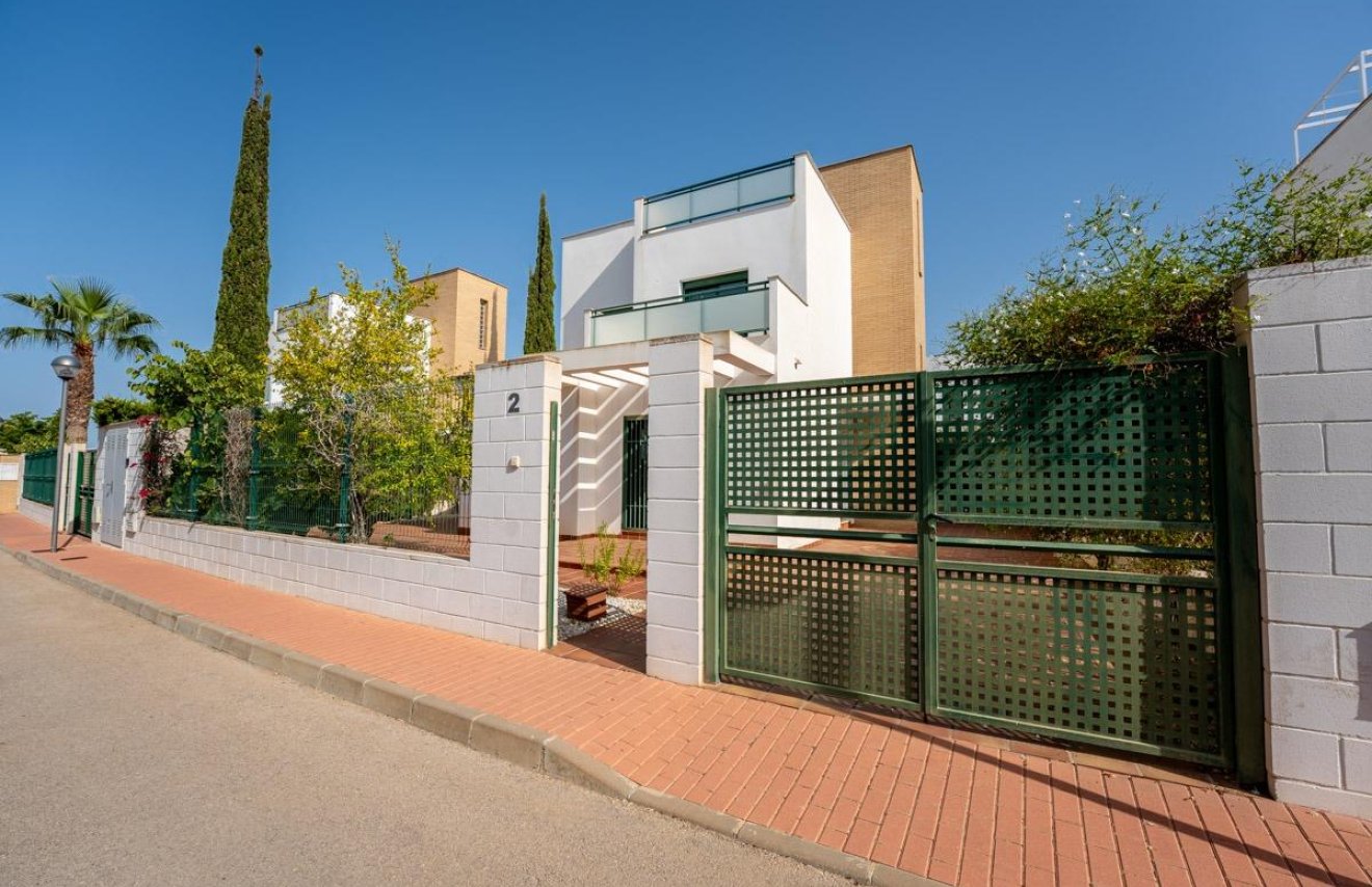 Reventa - Villa - Ciudad quesada - Altos del golf i