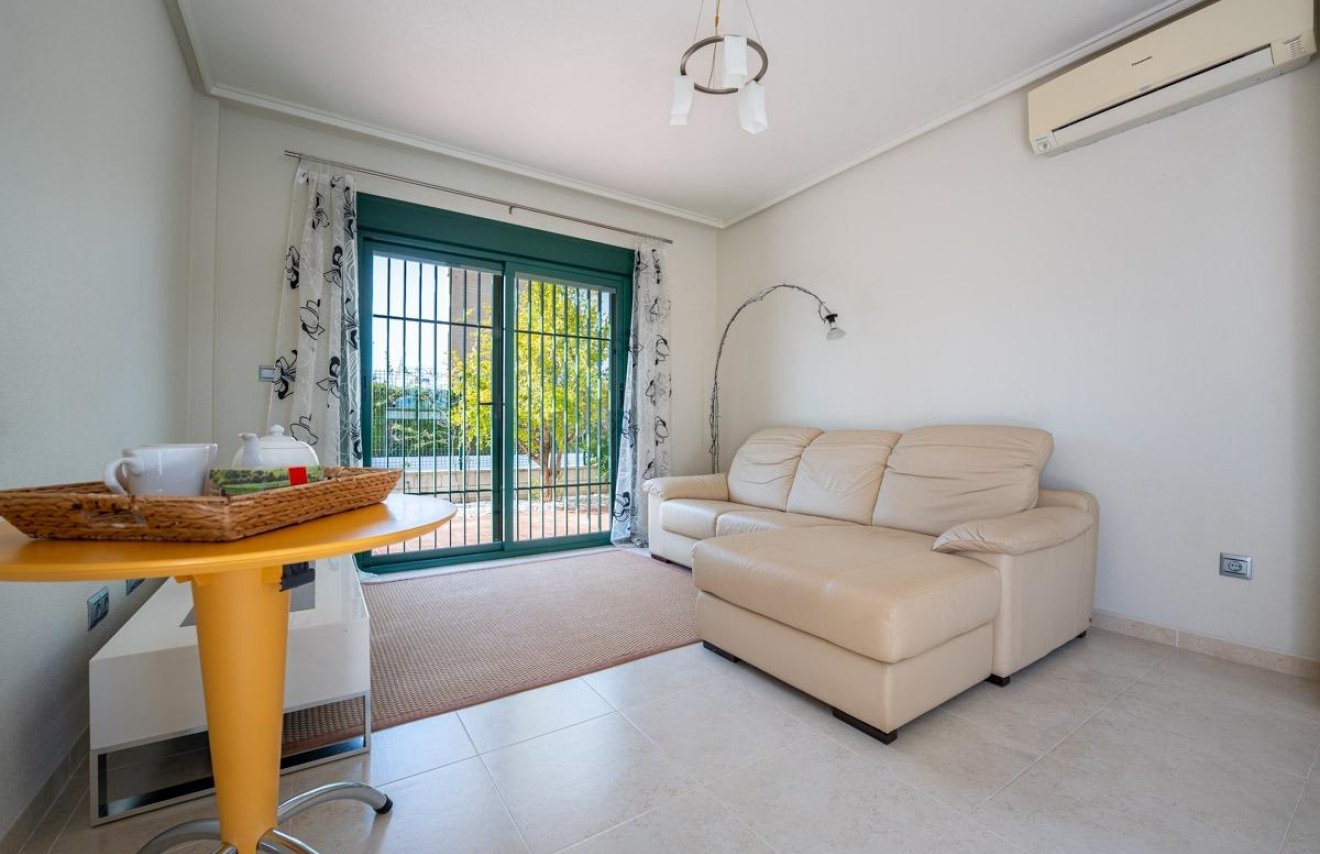 Reventa - Villa - Ciudad quesada - Altos del golf i