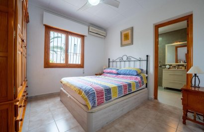 Reventa - Villa - Torrevieja - La Siesta - El Salado - Torreta