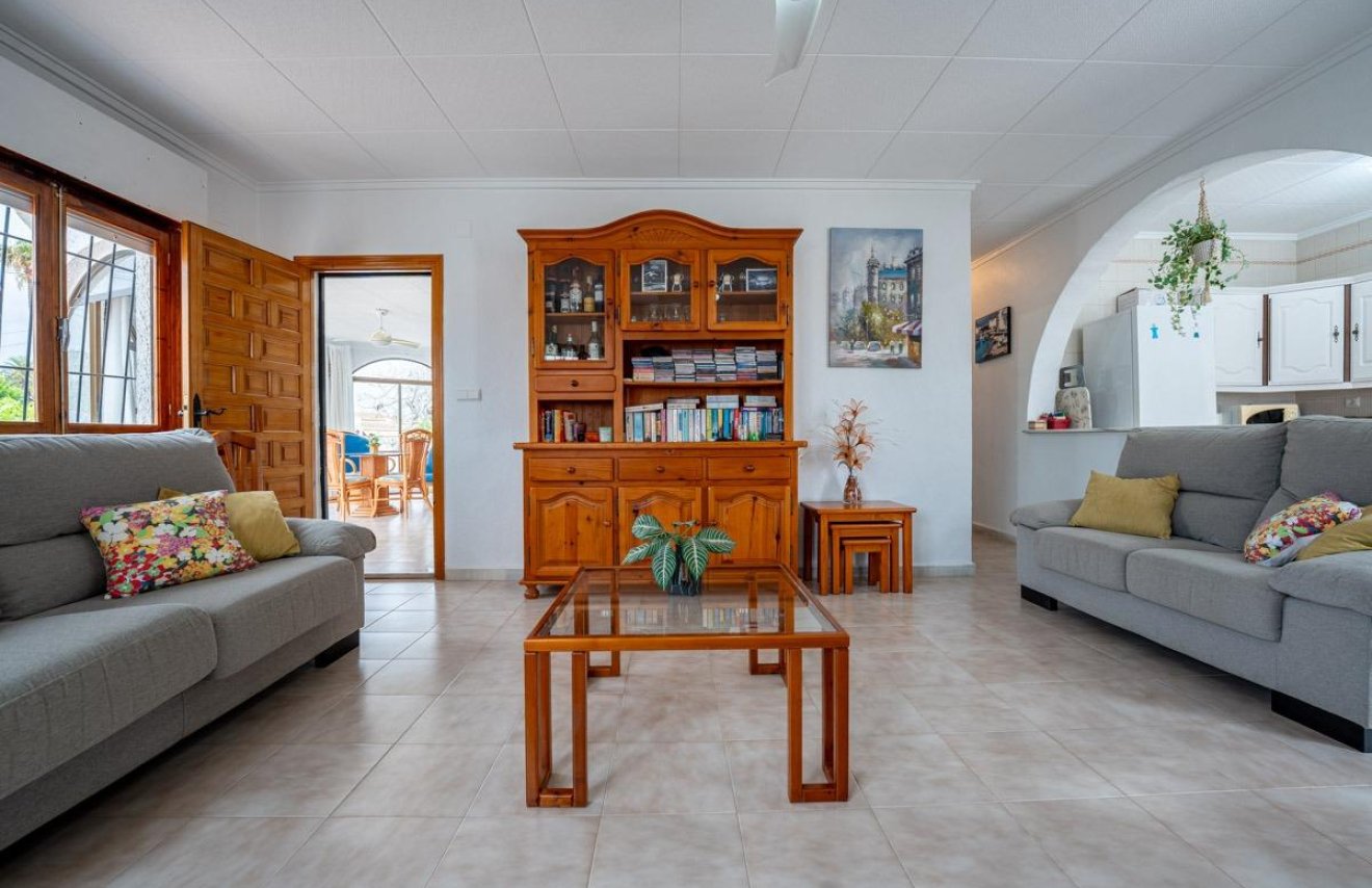 Reventa - Villa - Torrevieja - La Siesta - El Salado - Torreta