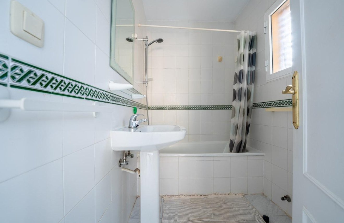 Reventa - Apartamento - Torrevieja - Playa del Cura