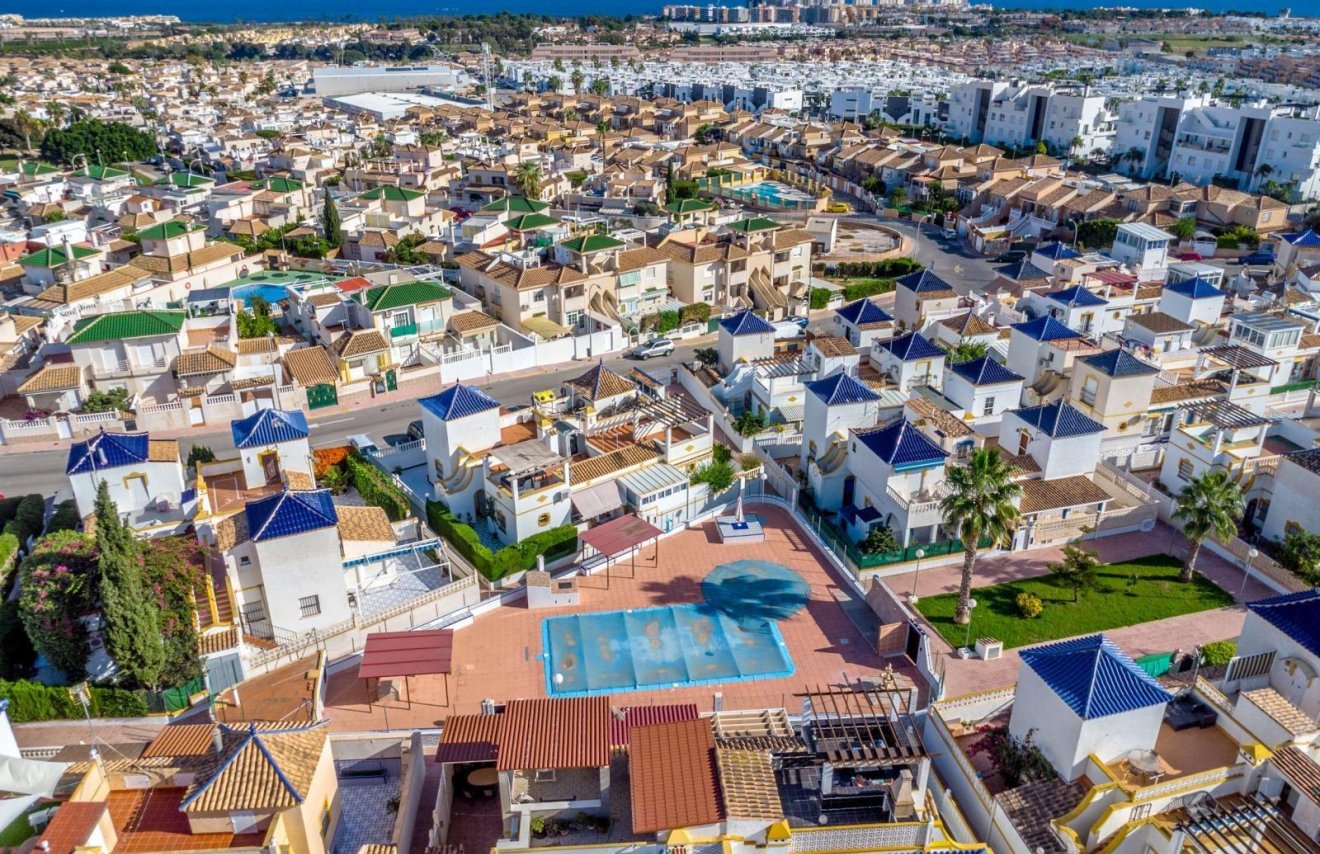 Reventa - Adosado - Torrevieja - Los altos