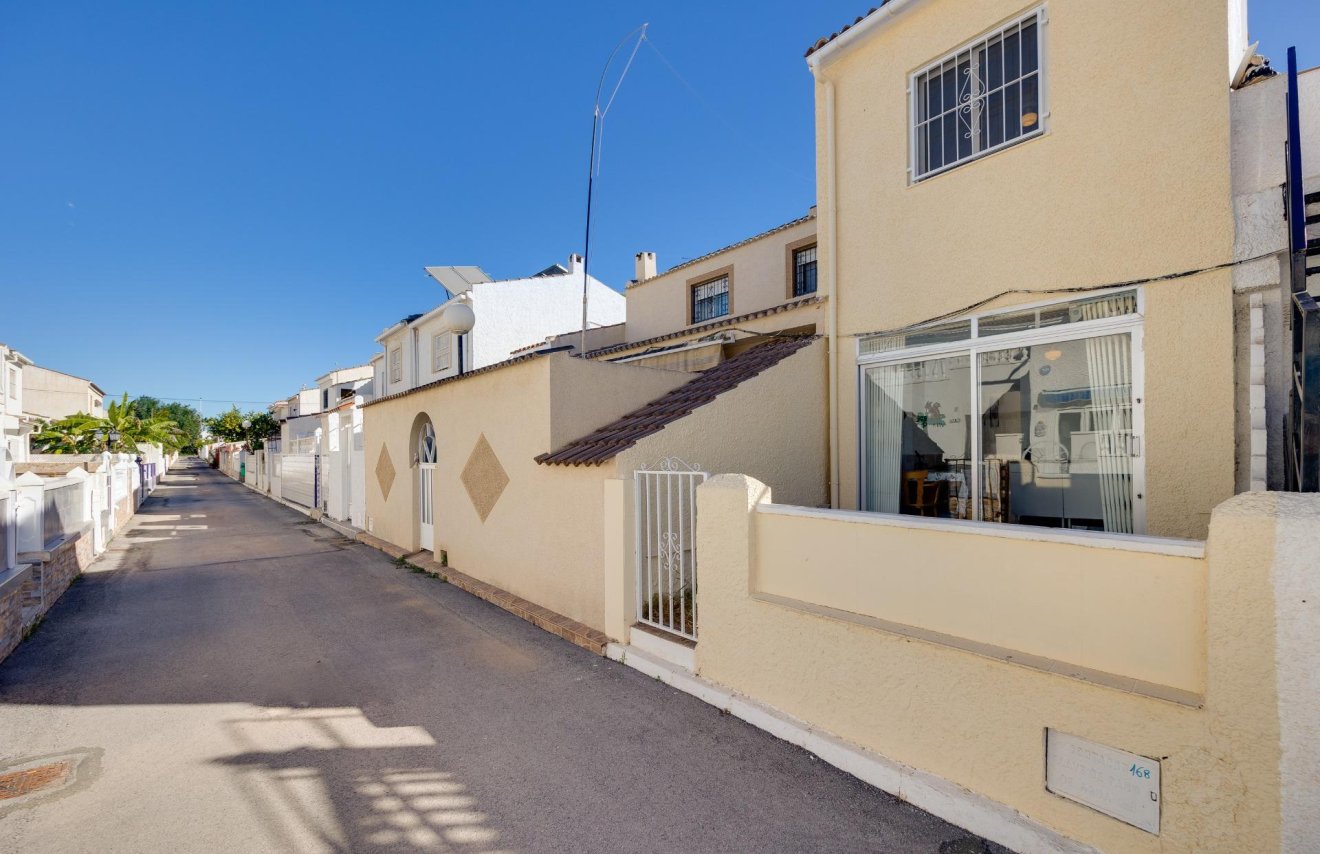 Reventa - Casa Tipo Dúplex - Torrevieja - El limonar