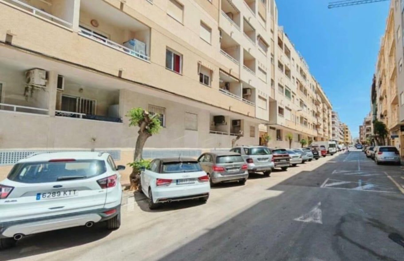 Reventa - Apartamento - Torrevieja - Parque de las Naciones