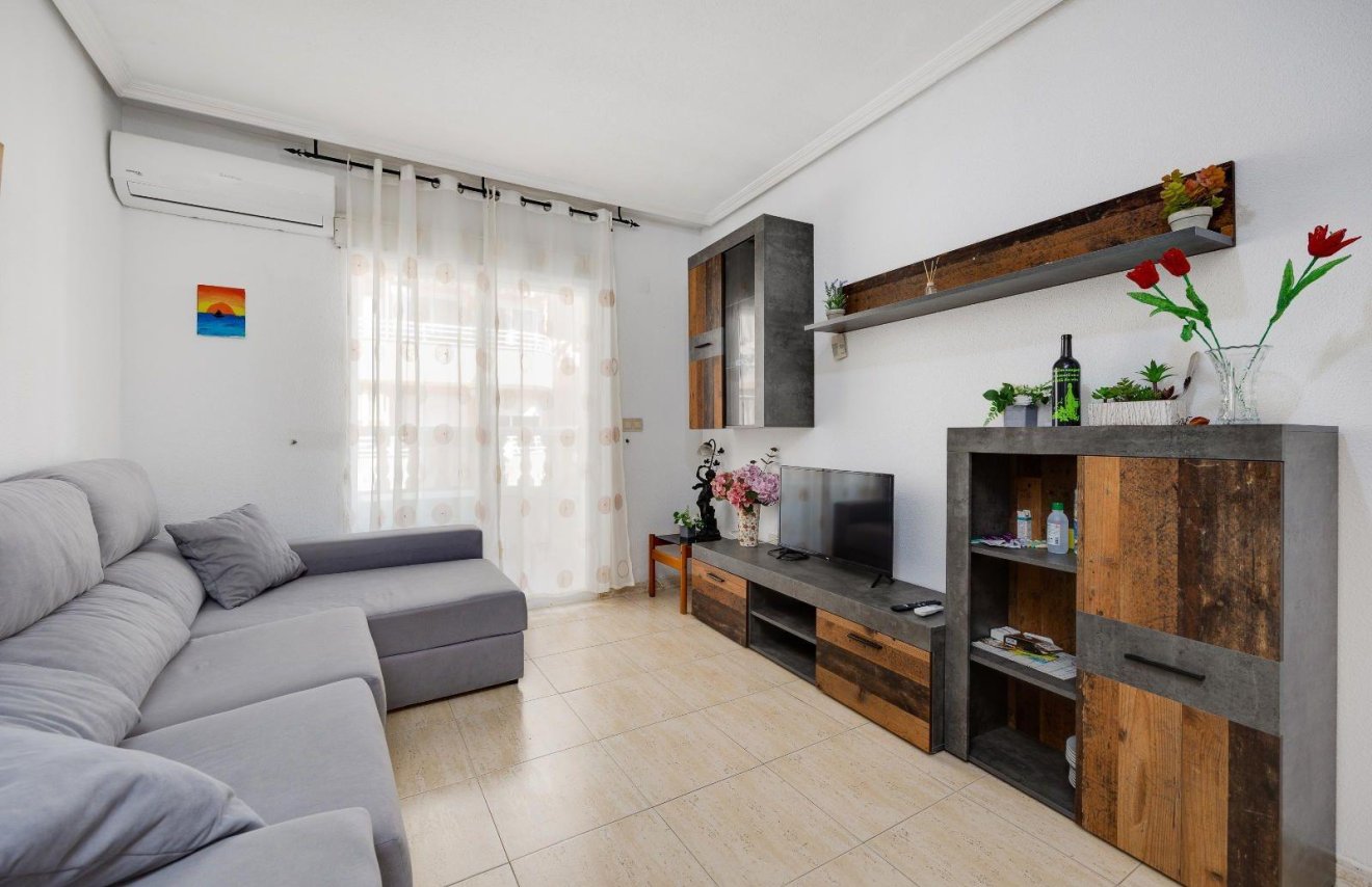Reventa - Apartamento - Torrevieja - Playa del Cura