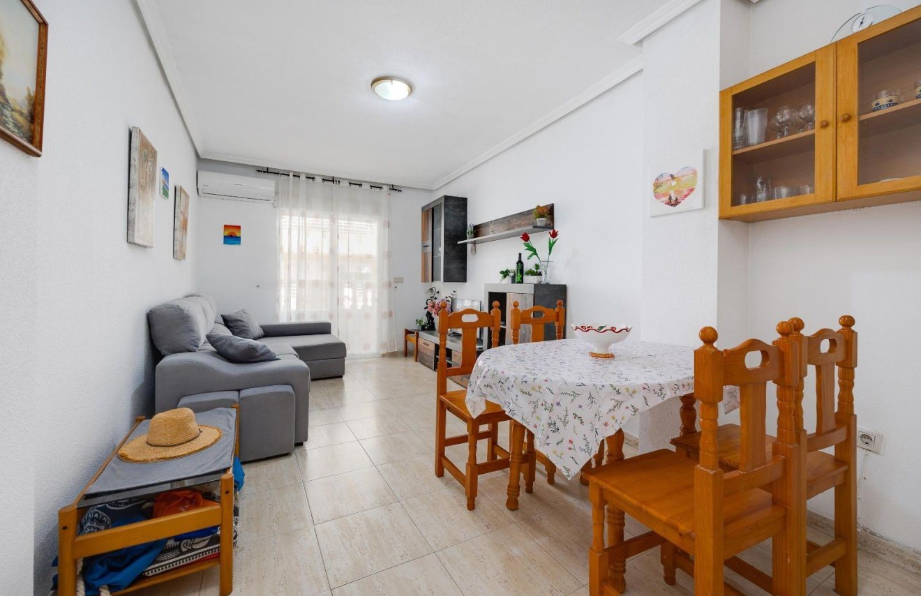 Reventa - Apartamento - Torrevieja - Playa del Cura
