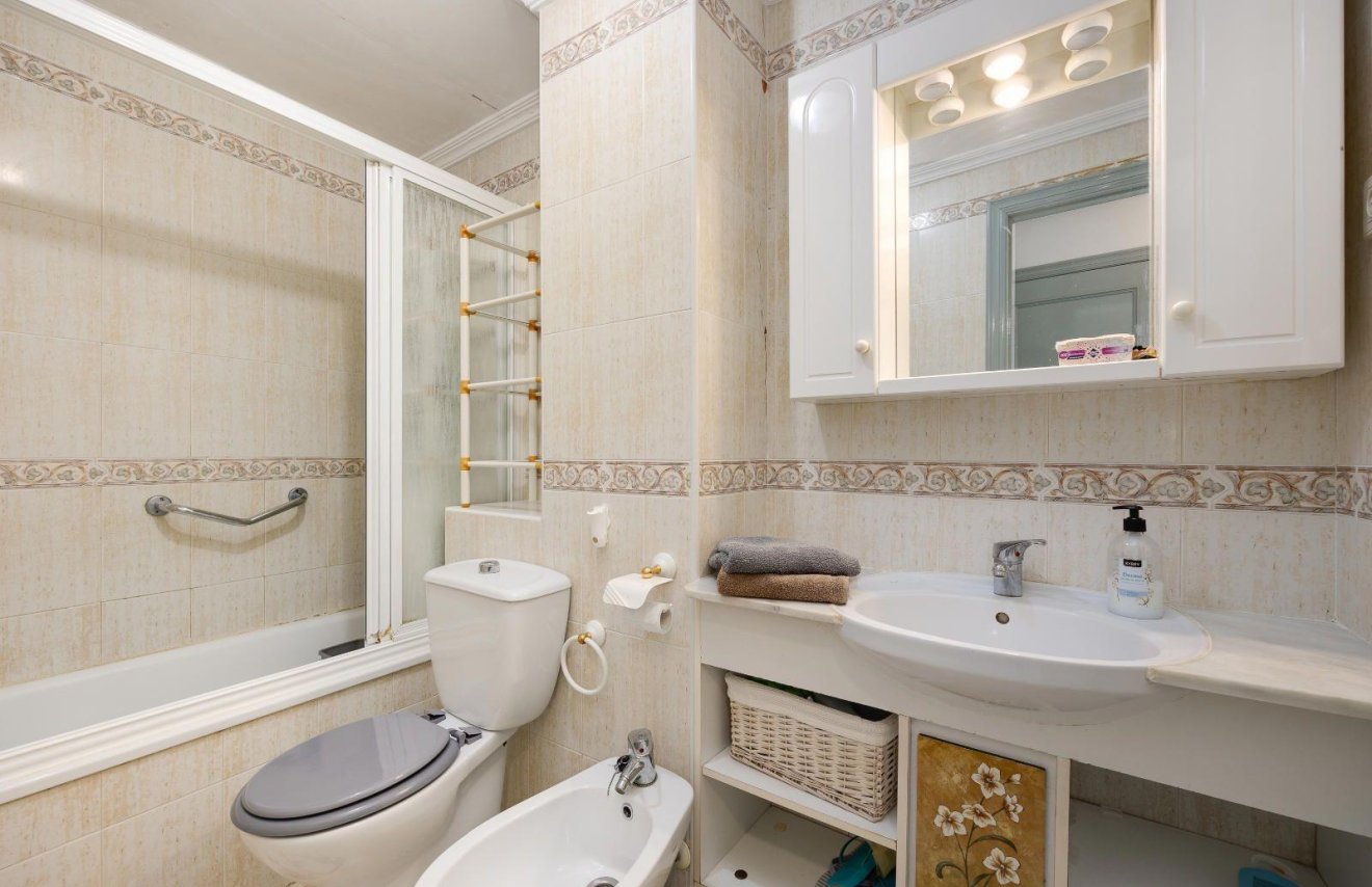 Reventa - Apartamento - Torrevieja - Playa del Cura