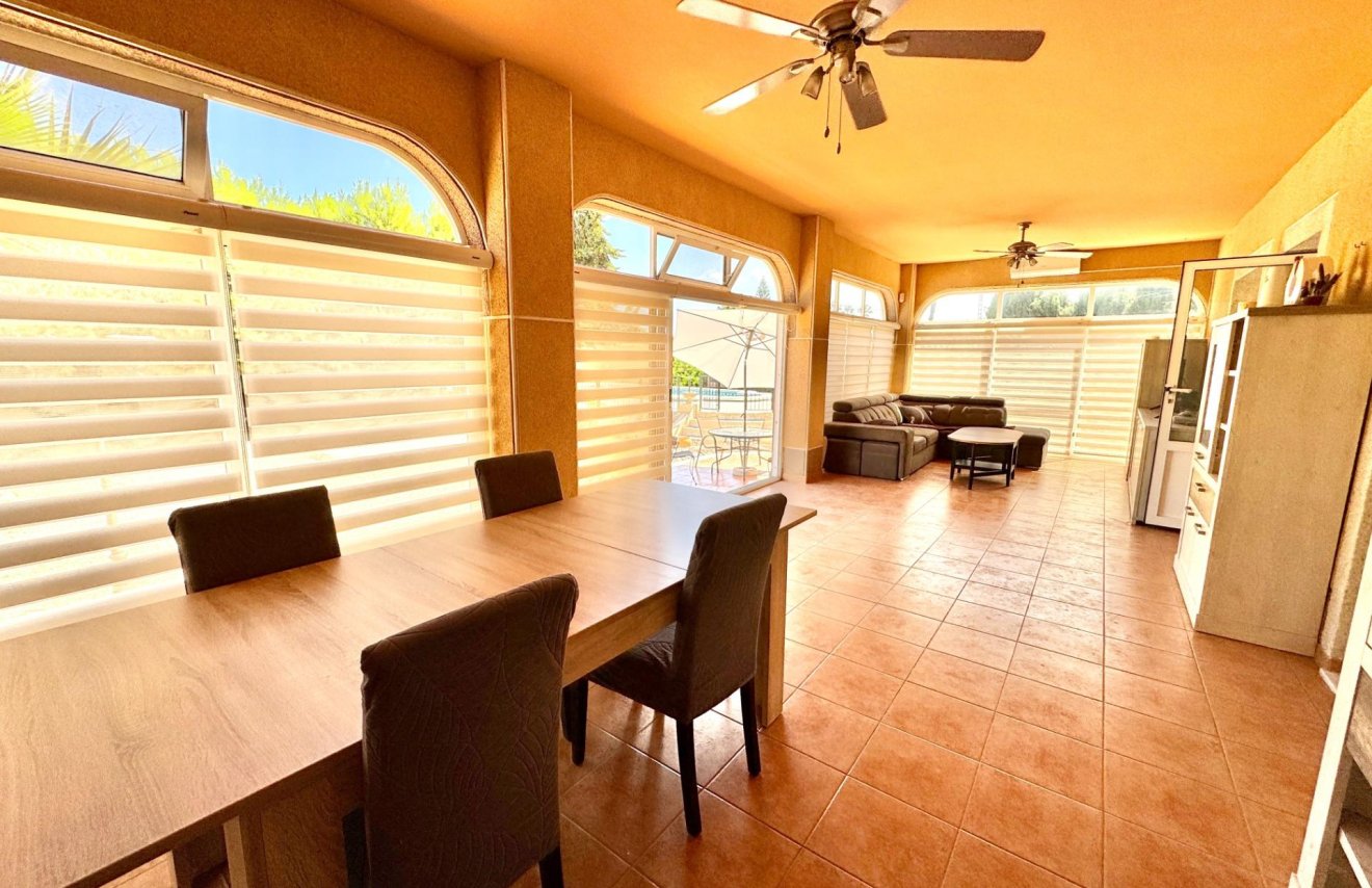 Reventa - Villa - Dolores - CMNO. ESCORREDOR