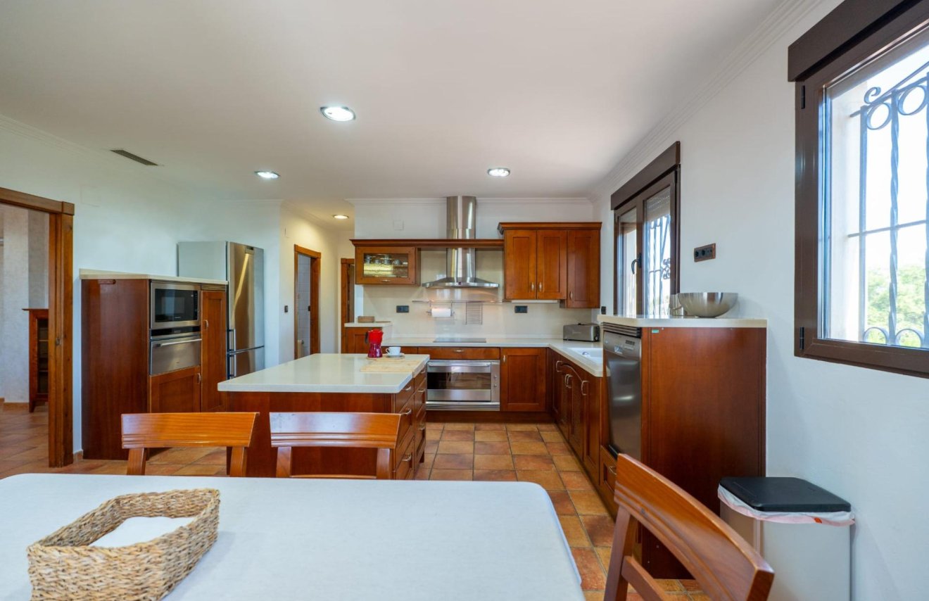 Reventa - Villa de Lujo - Catral - Comunidad valenciana