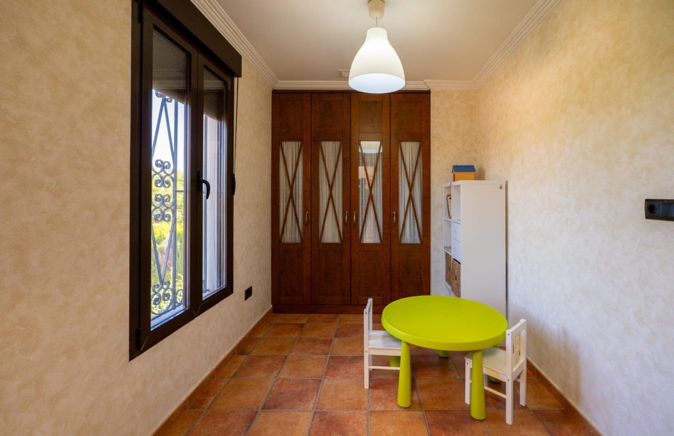 Reventa - Villa de Lujo - Catral - Comunidad valenciana