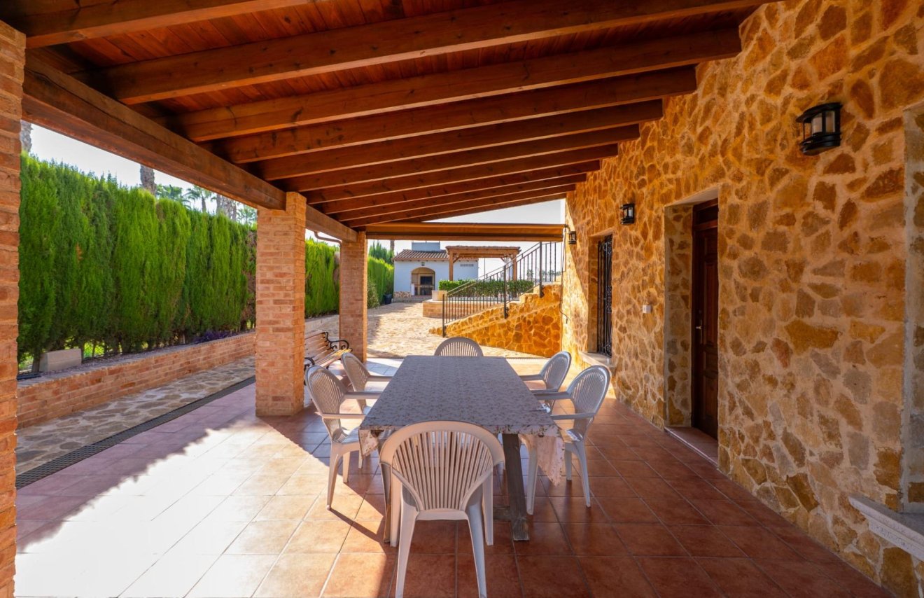 Reventa - Villa de Lujo - Catral - Comunidad valenciana