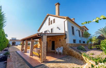 Reventa - Villa de Lujo - Catral - Comunidad valenciana