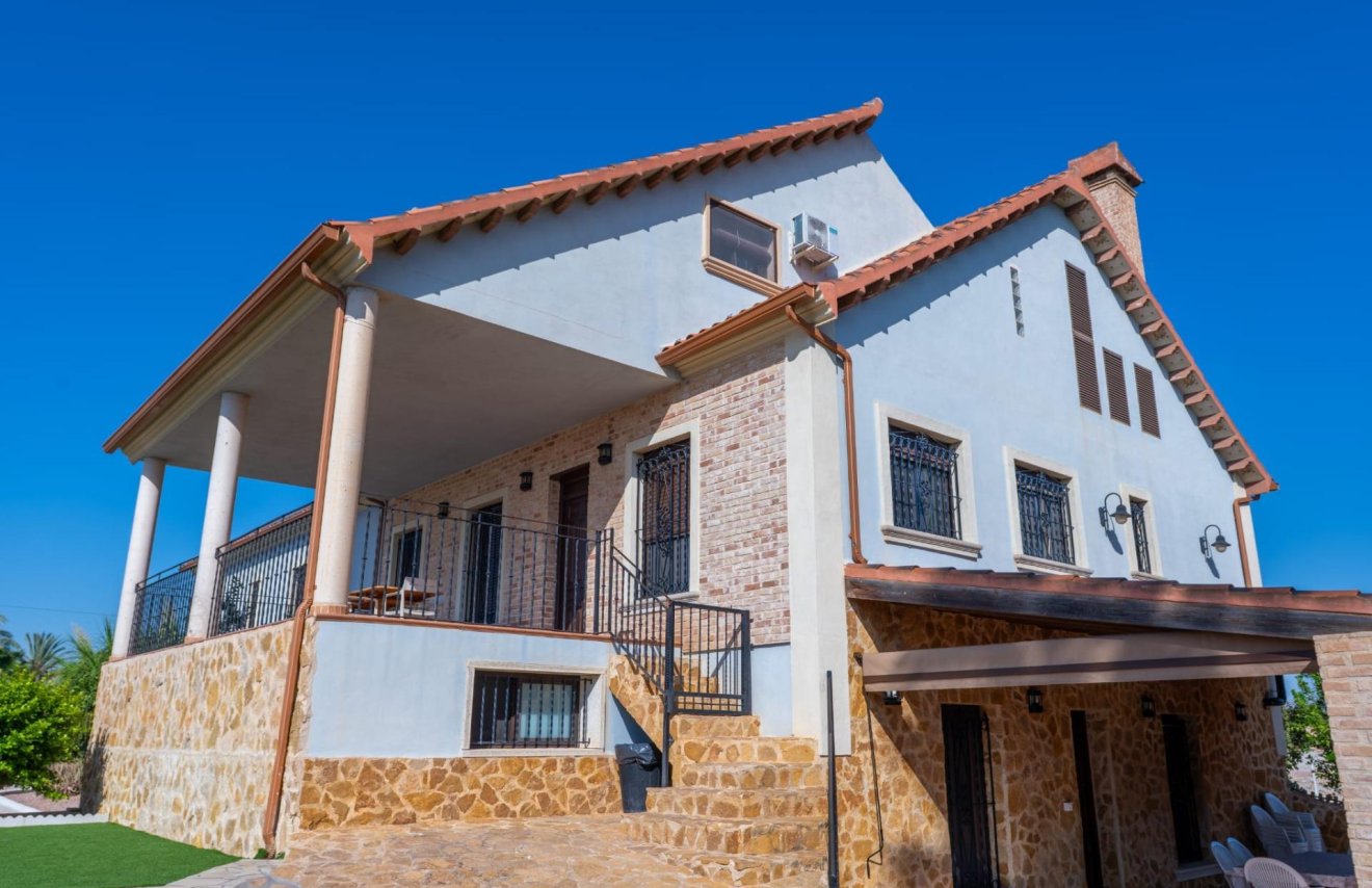 Reventa - Villa de Lujo - Catral - Comunidad valenciana