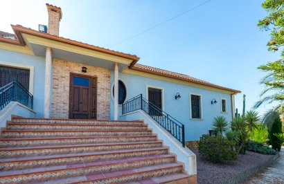 Reventa - Villa de Lujo - Catral - Comunidad valenciana