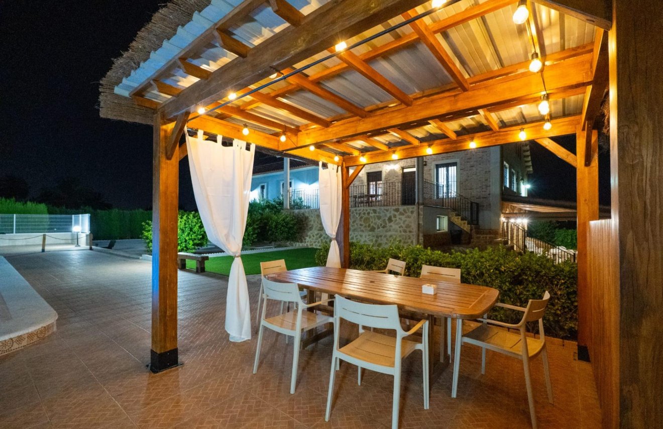 Reventa - Villa de Lujo - Catral - Comunidad valenciana