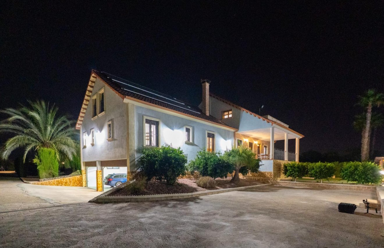 Reventa - Villa de Lujo - Catral - Comunidad valenciana