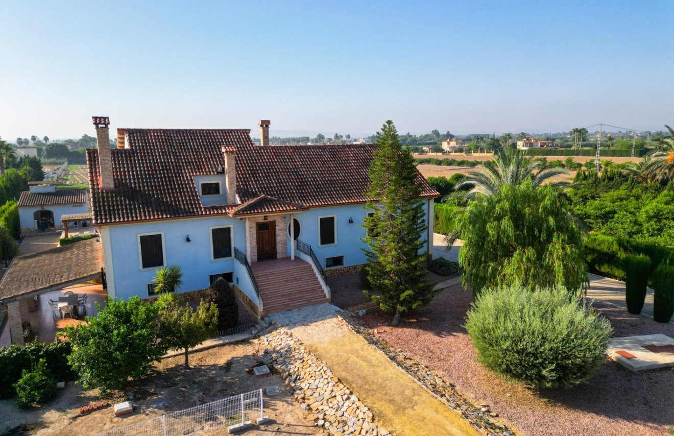 Reventa - Villa de Lujo - Catral - Comunidad valenciana