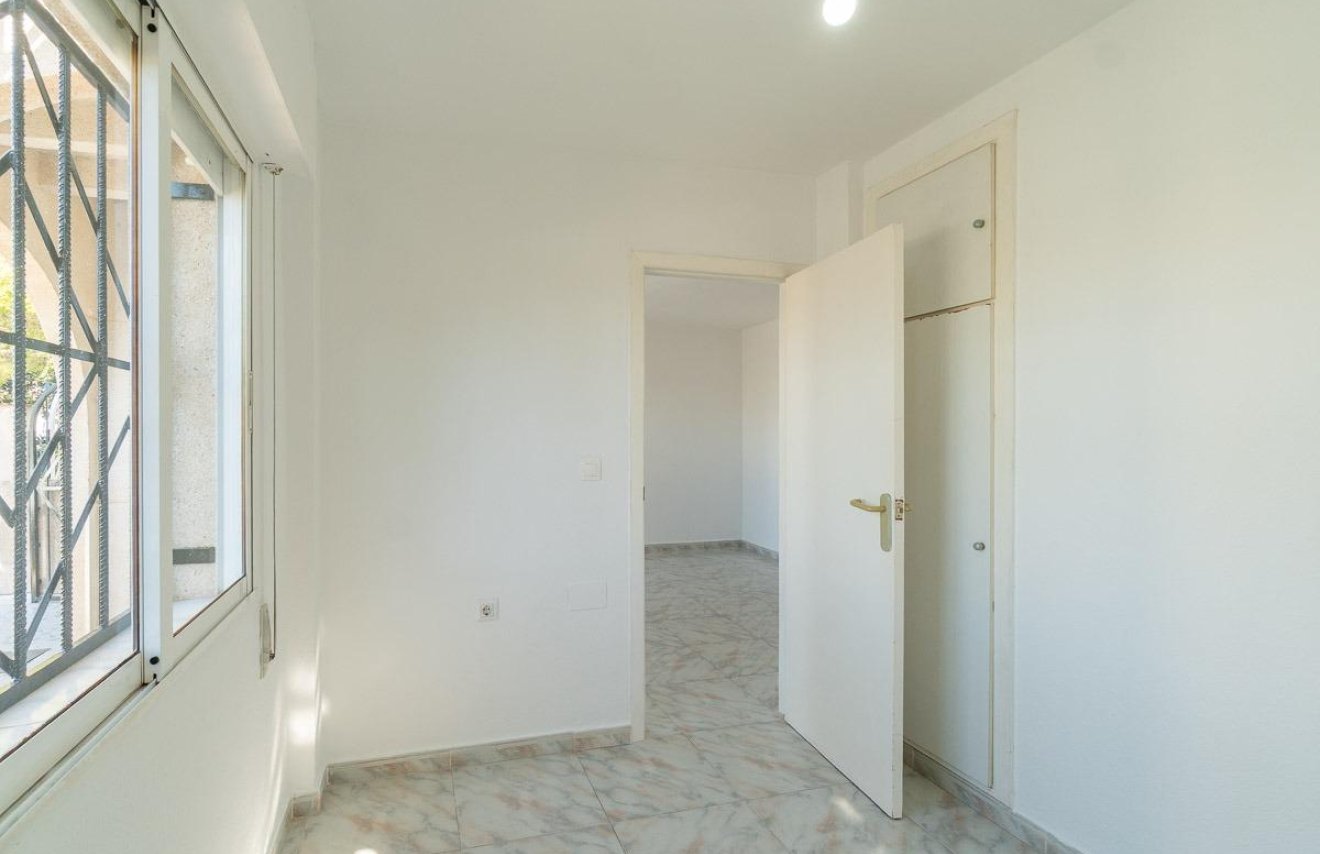 Reventa - Adosado - Torrevieja - Carrefour