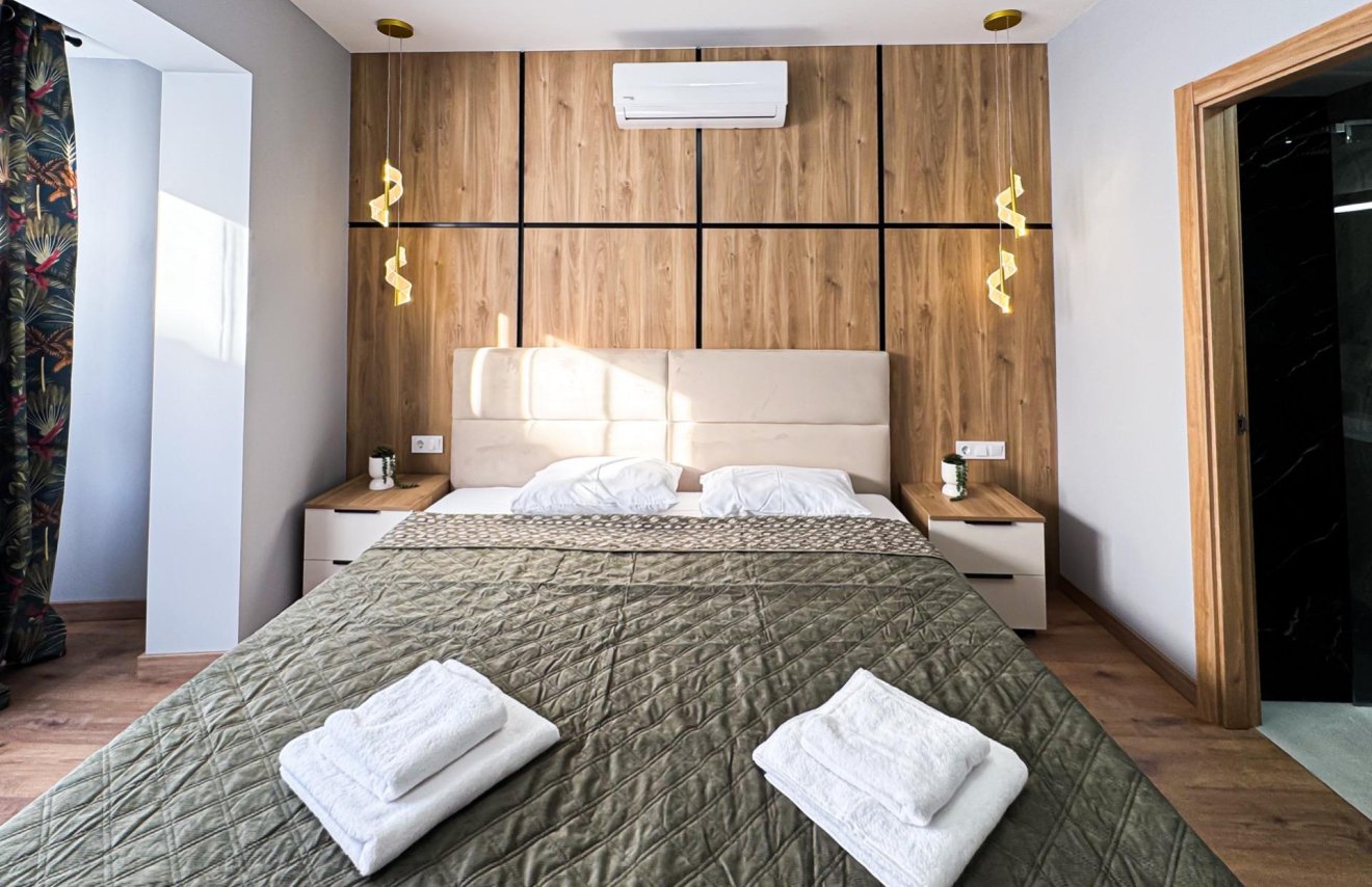 Reventa - Hotel - Torrevieja - Centro