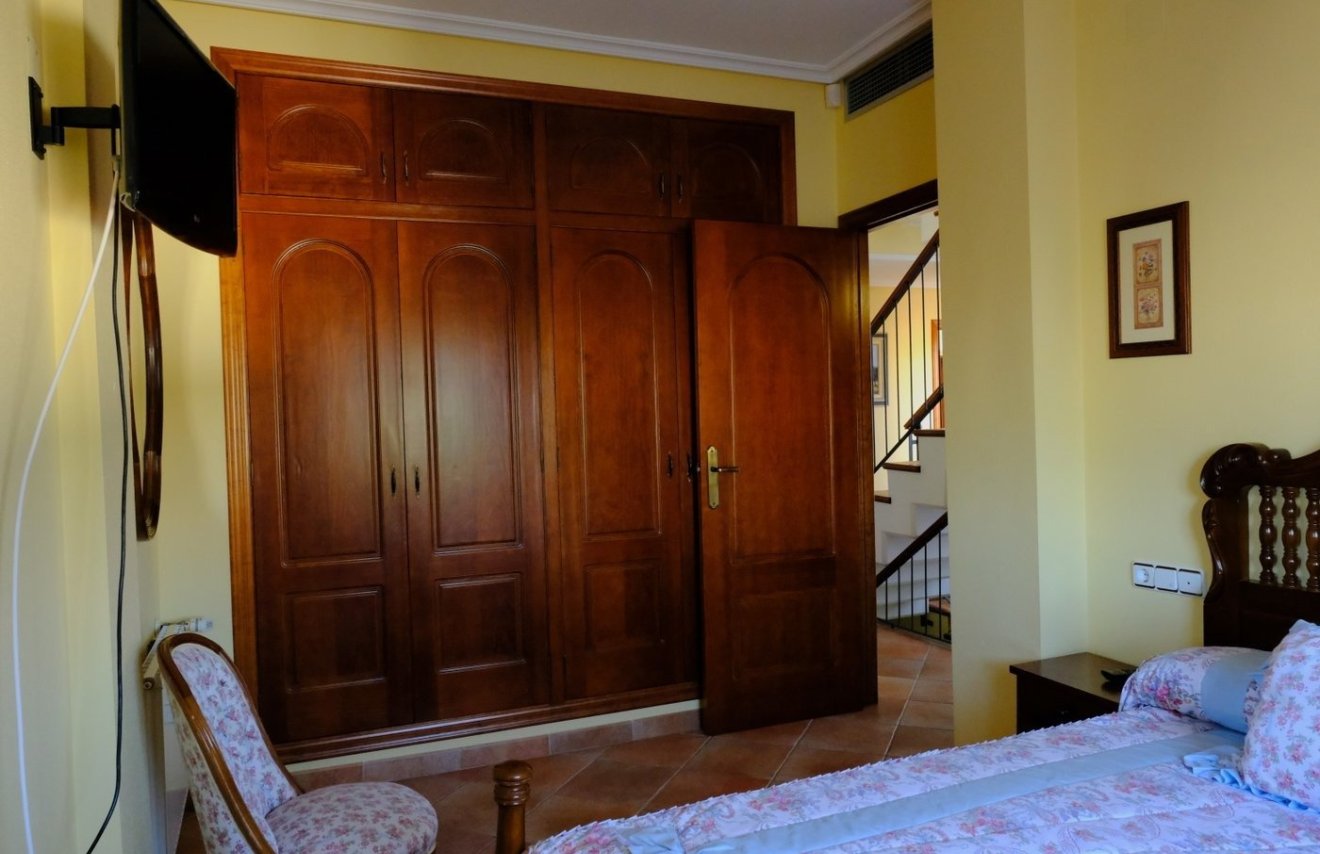 Reventa - Chalet - Orihuela - Orihuela Ciudad