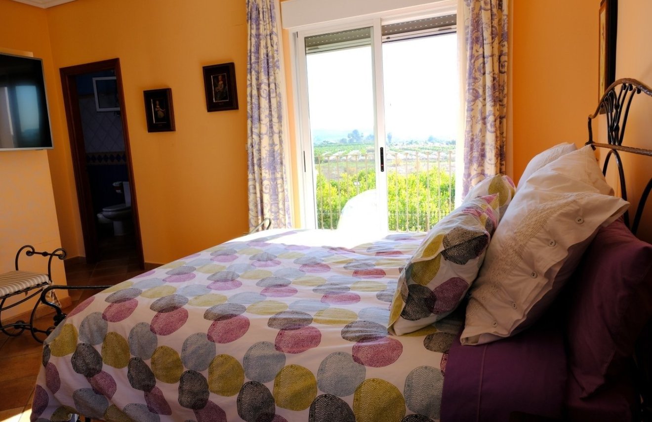 Reventa - Chalet - Orihuela - Orihuela Ciudad