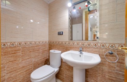 Resale - Apartamento - Torrevieja - Playa del Cura