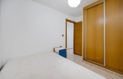 Resale - Apartamento - Torrevieja - Playa del Cura