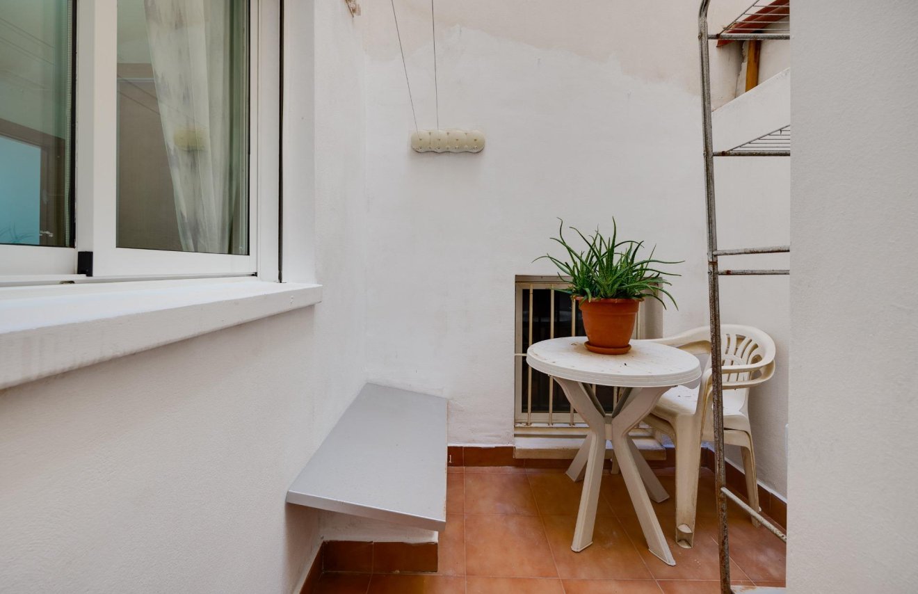 Resale - Apartamento - Torrevieja - Playa del Cura