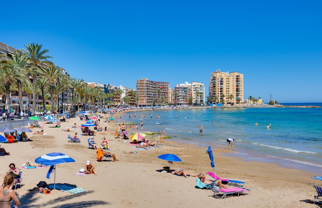 Resale - Apartamento - Torrevieja - Playa del Cura