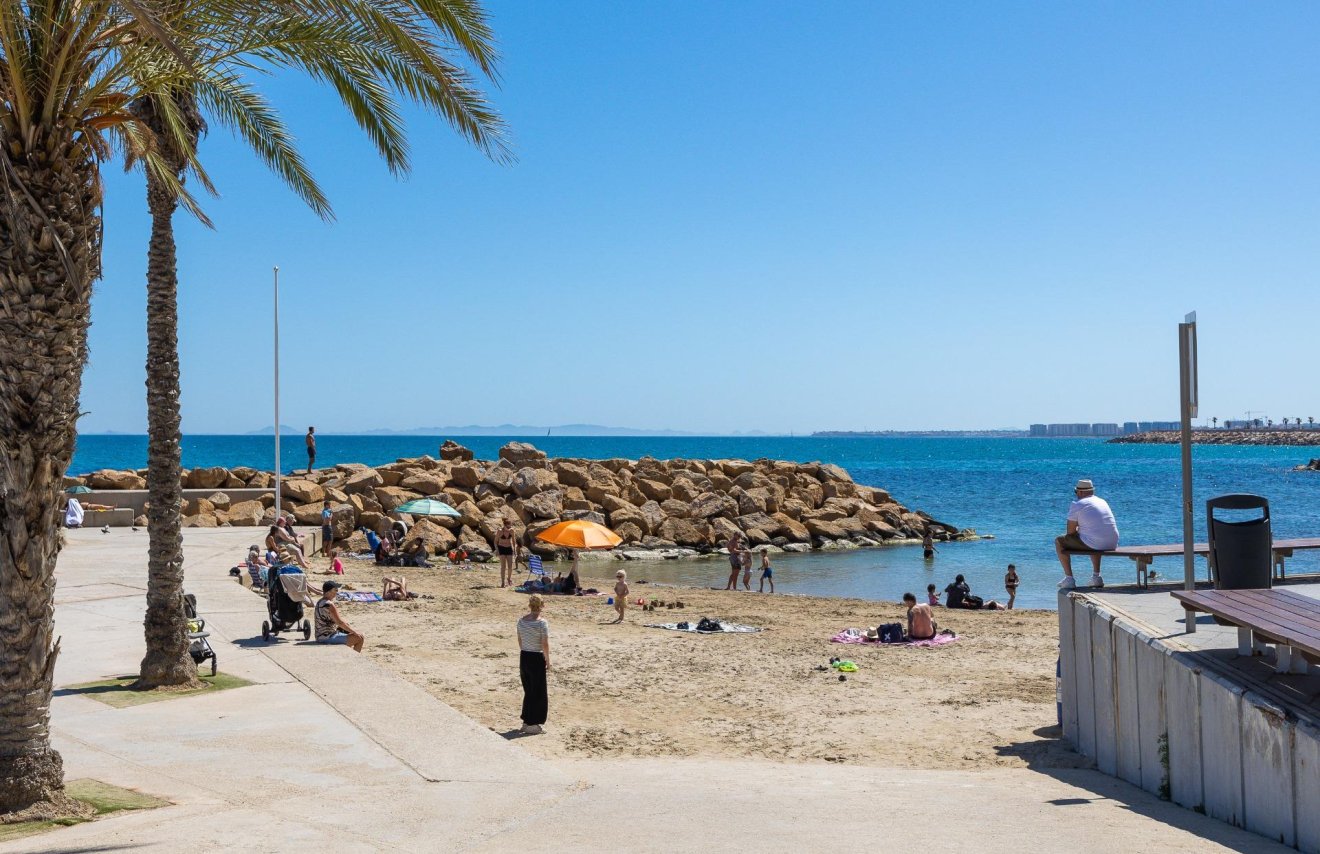 Resale - Apartamento - Torrevieja - Playa del Cura