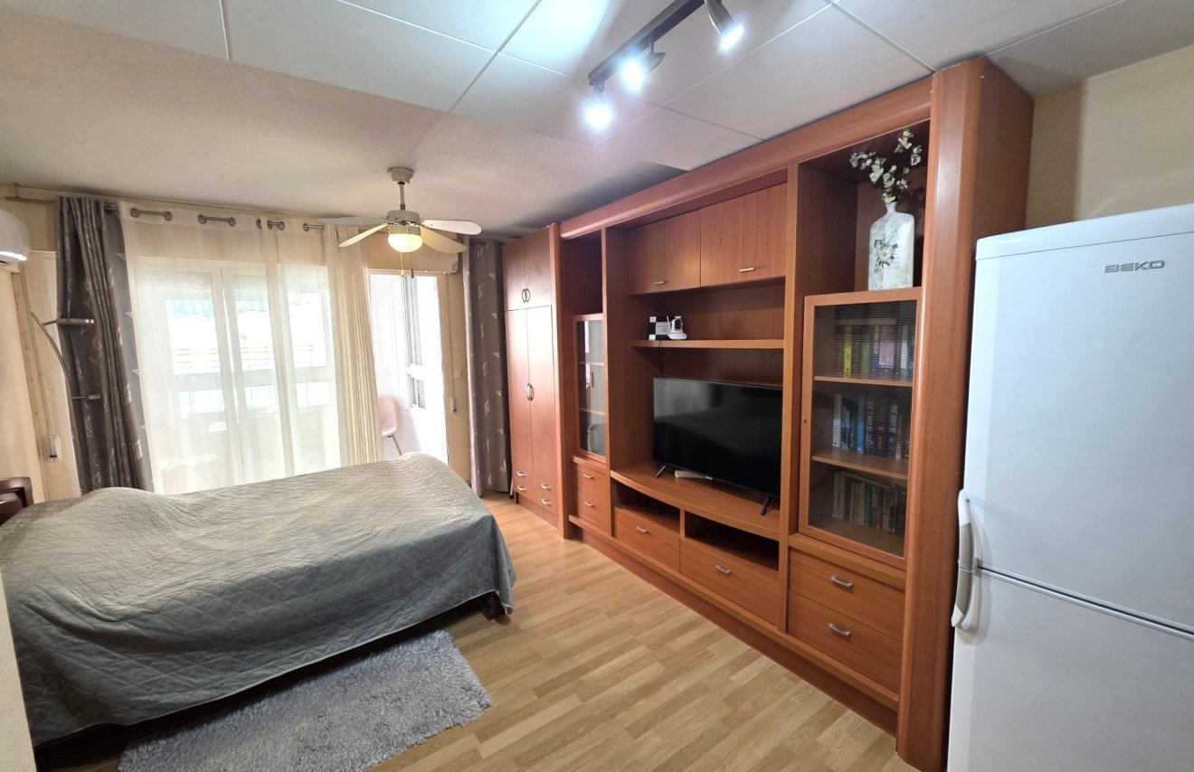 Resale - Study - Torrevieja - Playa del Cura