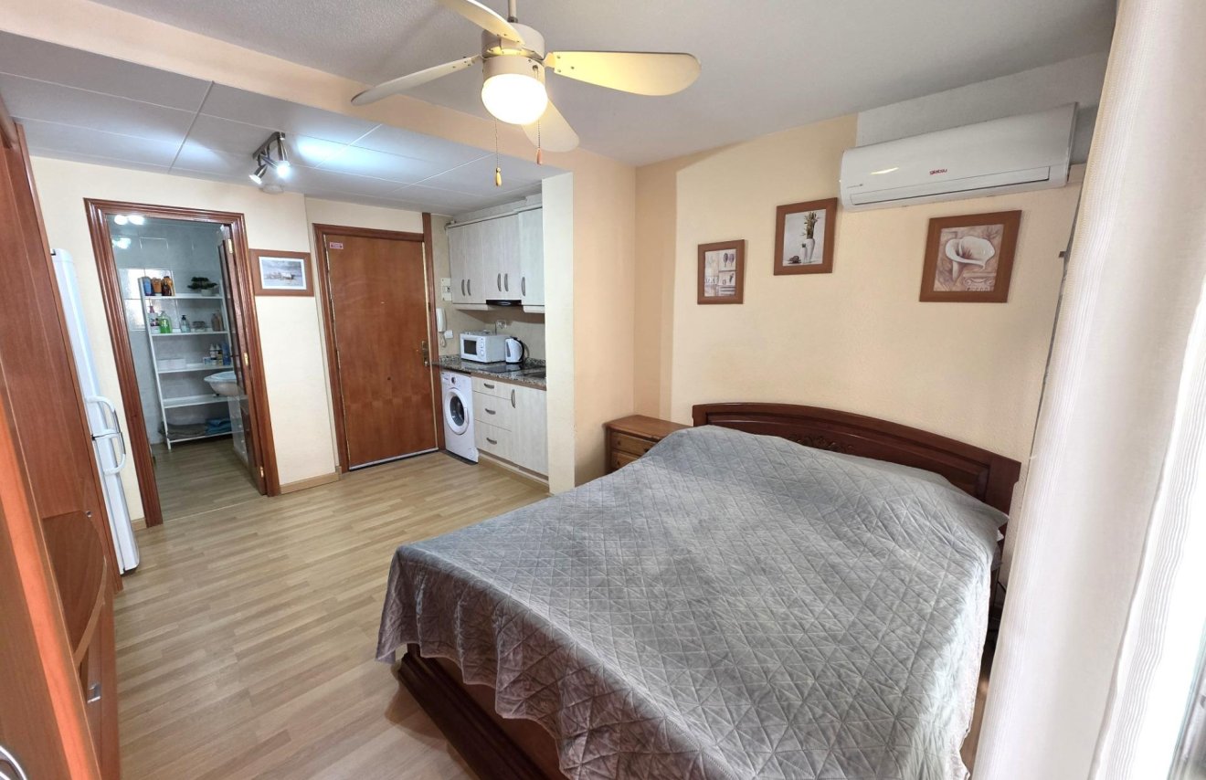 Resale - Study - Torrevieja - Playa del Cura