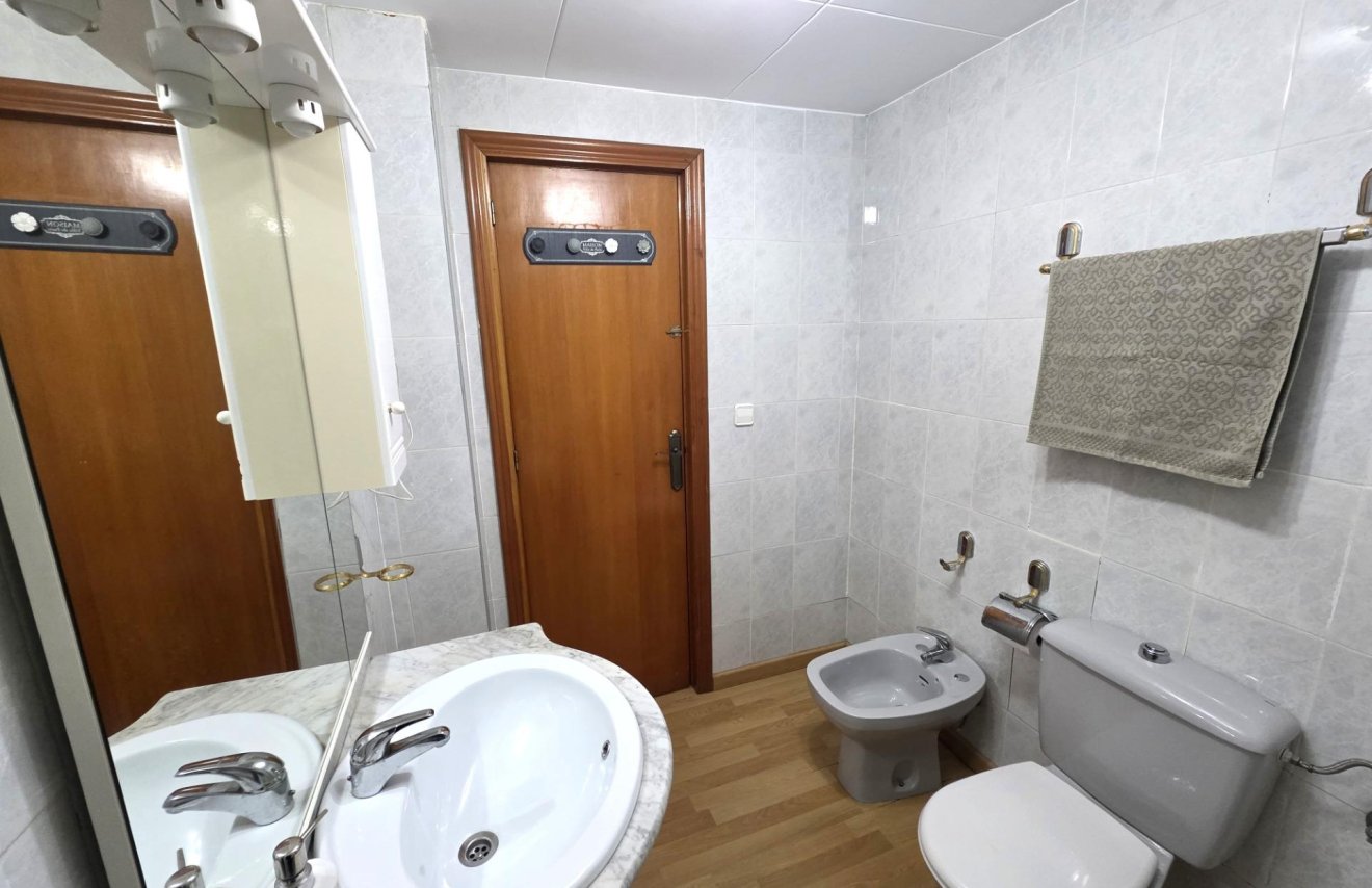 Resale - Study - Torrevieja - Playa del Cura