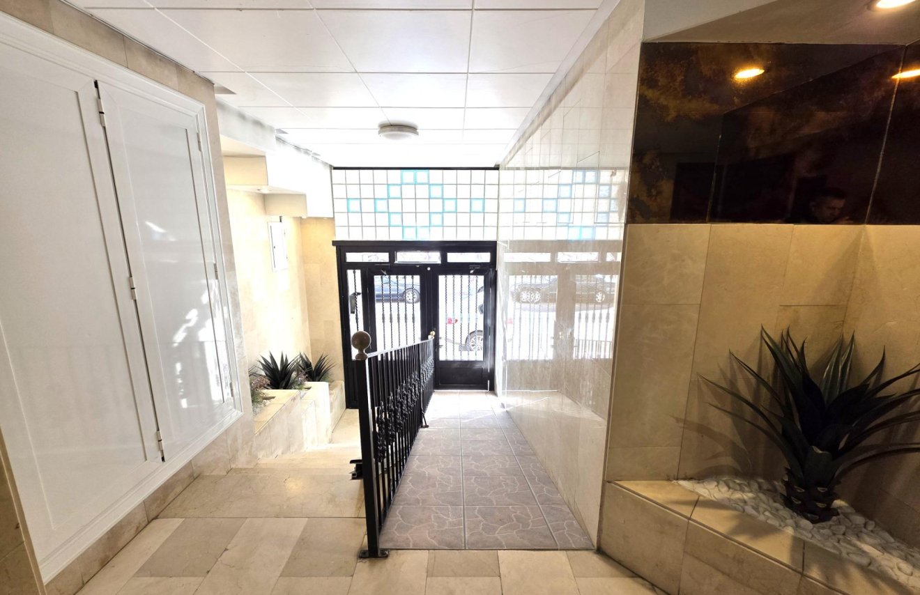 Resale - Study - Torrevieja - Playa del Cura