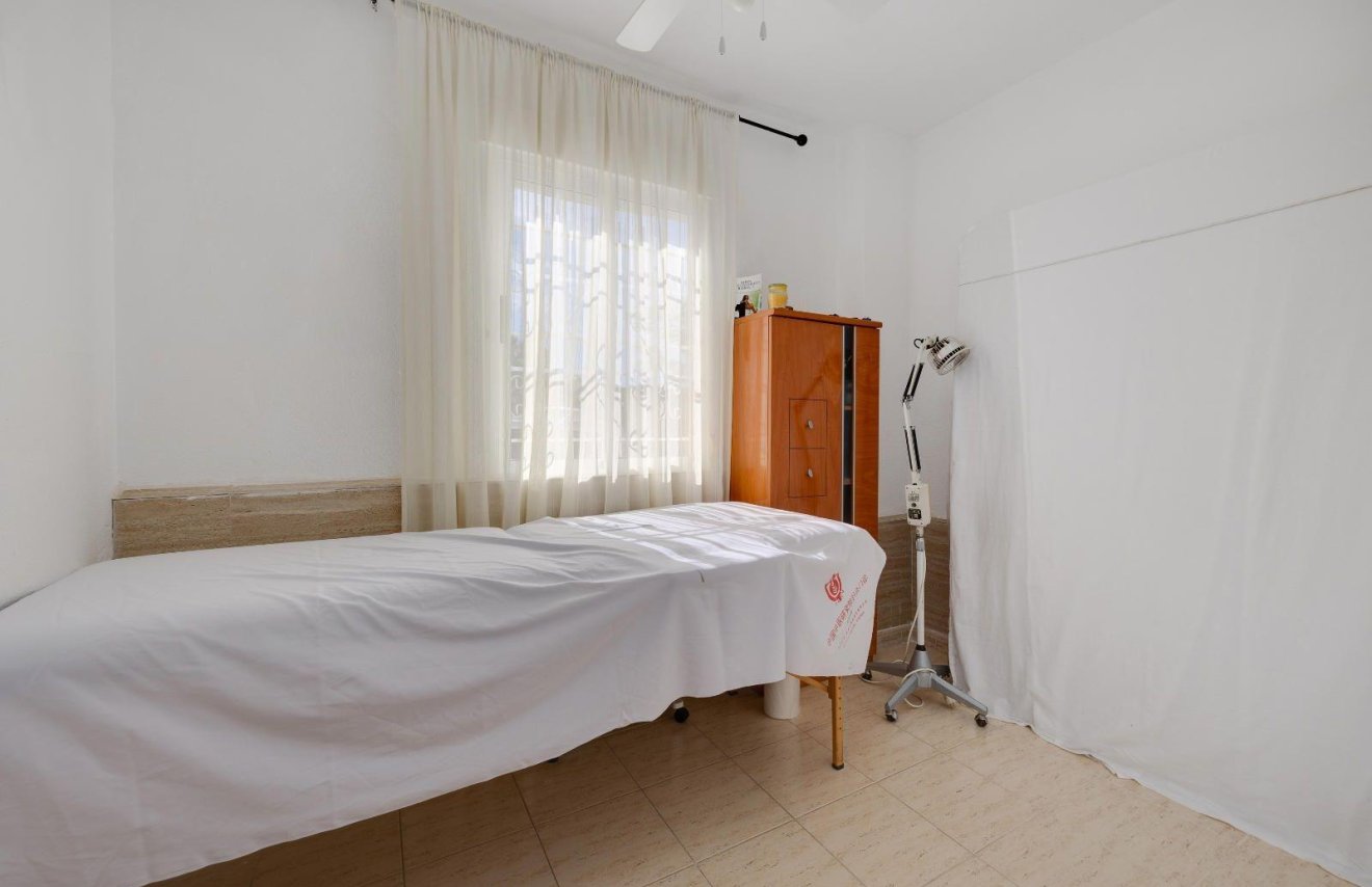 Resale - Apartamento - Torrevieja - La Siesta - El Salado - Torreta